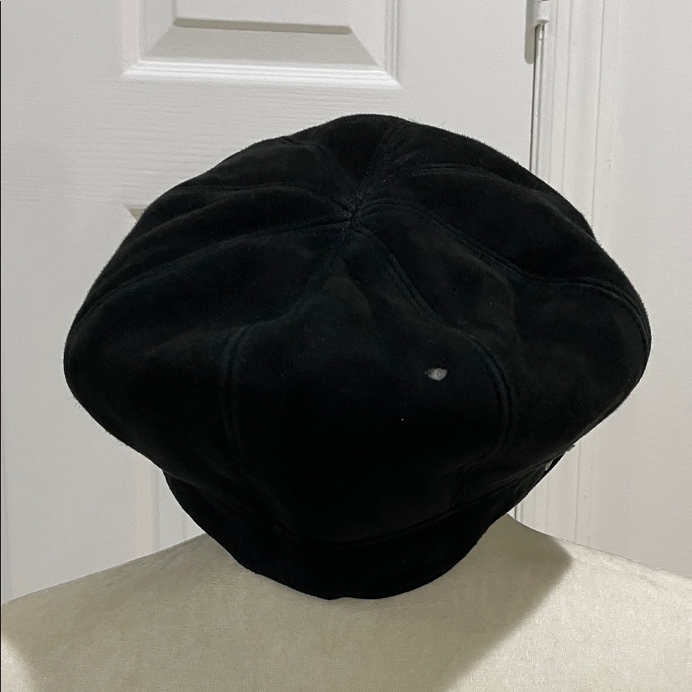UGG Black Suede Bakers Boy Women's Hat (Shearling inside) - Picture 5 of 9